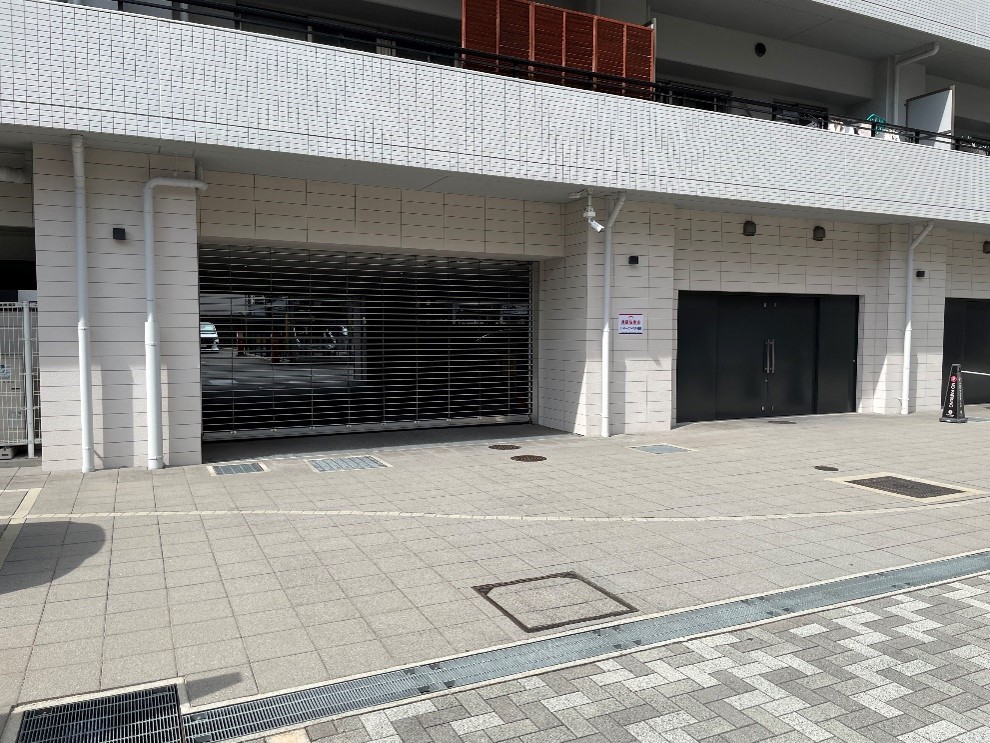 ザ・パークハウス梅田駐車場