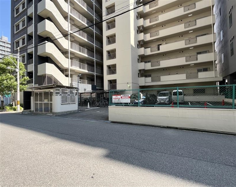 エスポアール福島駐車場