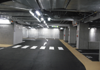 中之島ダイビル駐車場