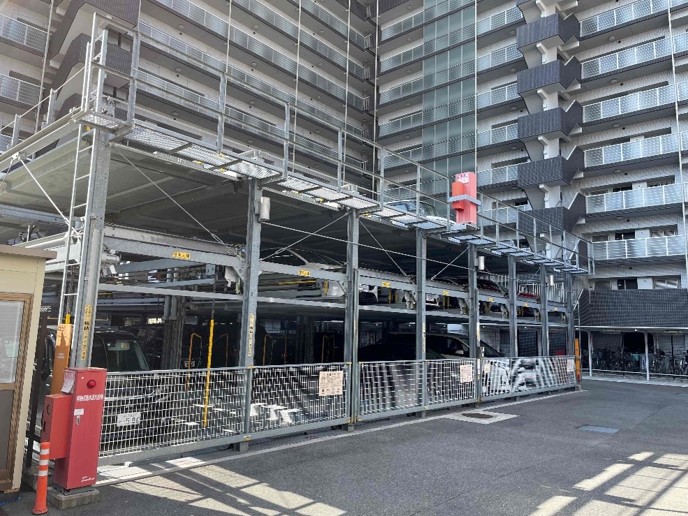 ザ・パークハウス梅田駐車場
