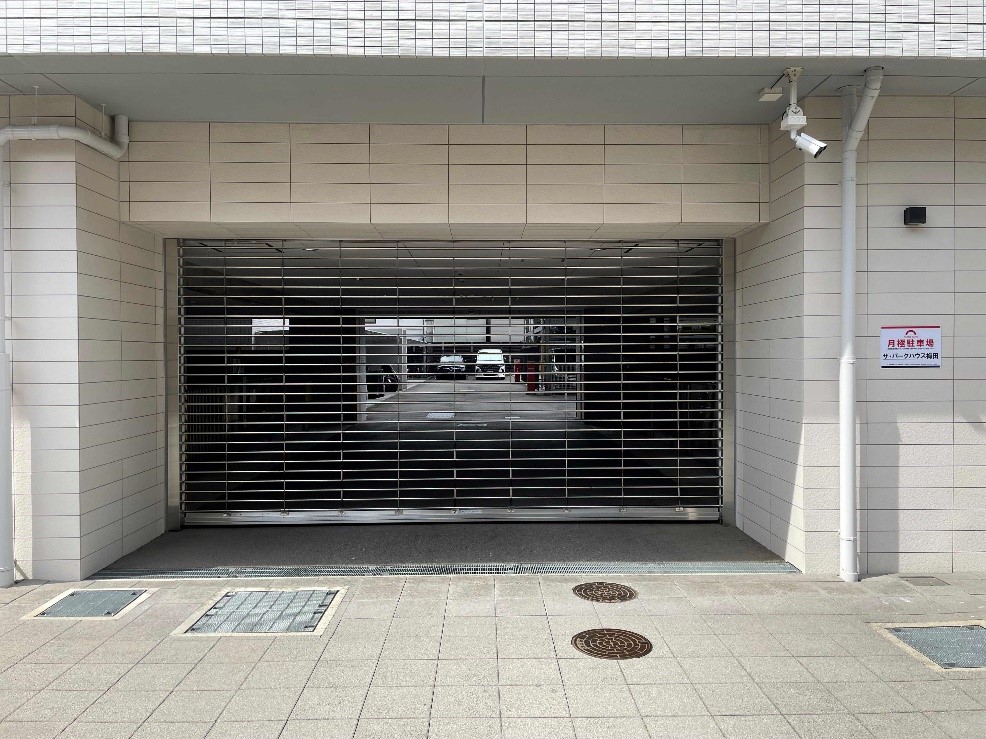 ザ・パークハウス梅田駐車場