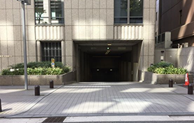 京阪神淀屋橋ビル駐車場