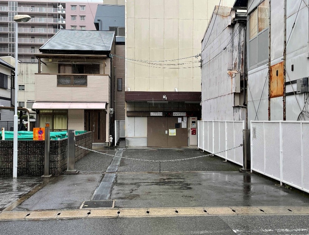ファミール兵庫駐車場